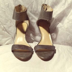 Womens Levity Heels